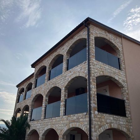 Apartmani Ivanic 维尔 外观 照片