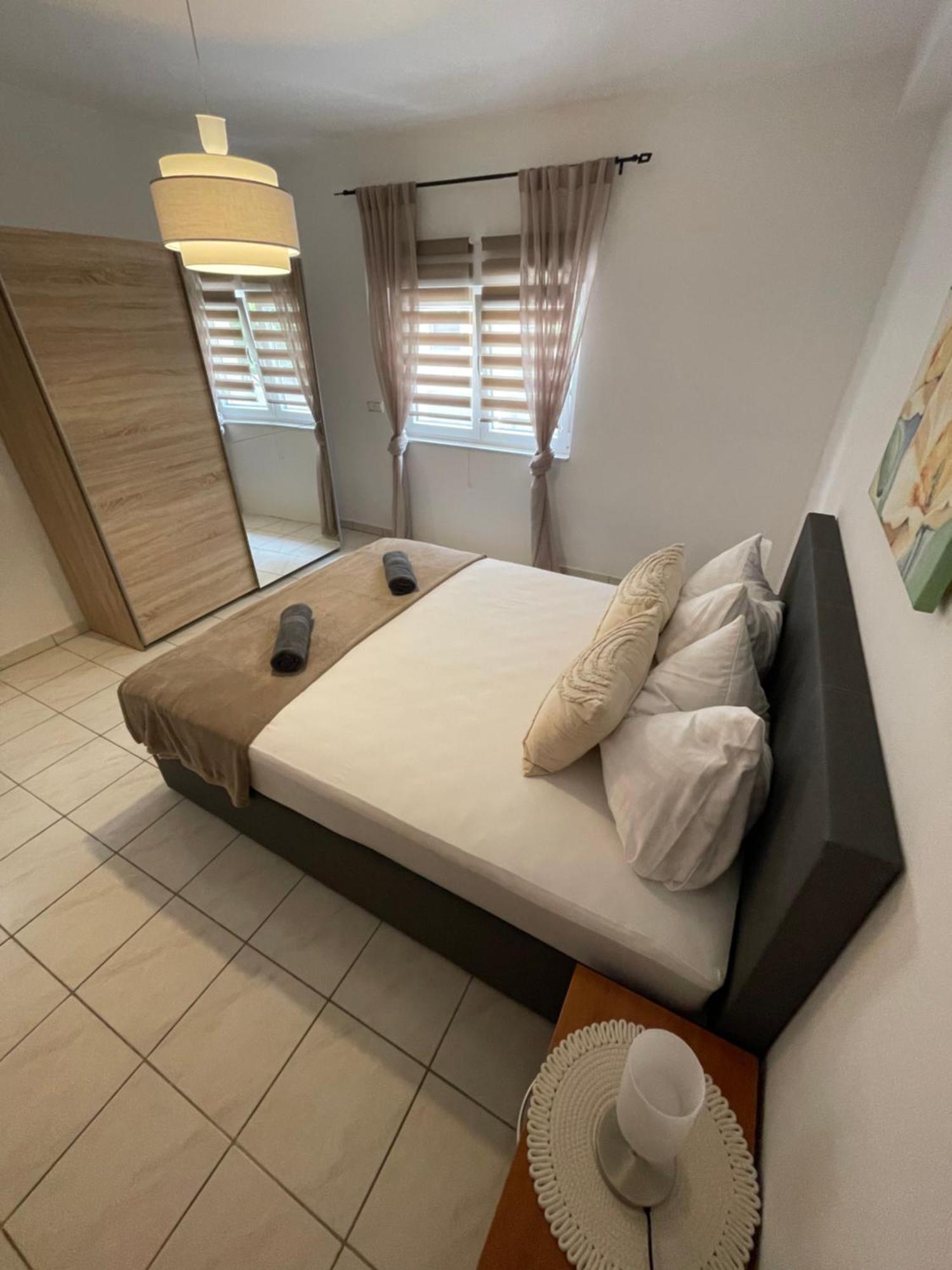Apartmani Ivanic 维尔 外观 照片